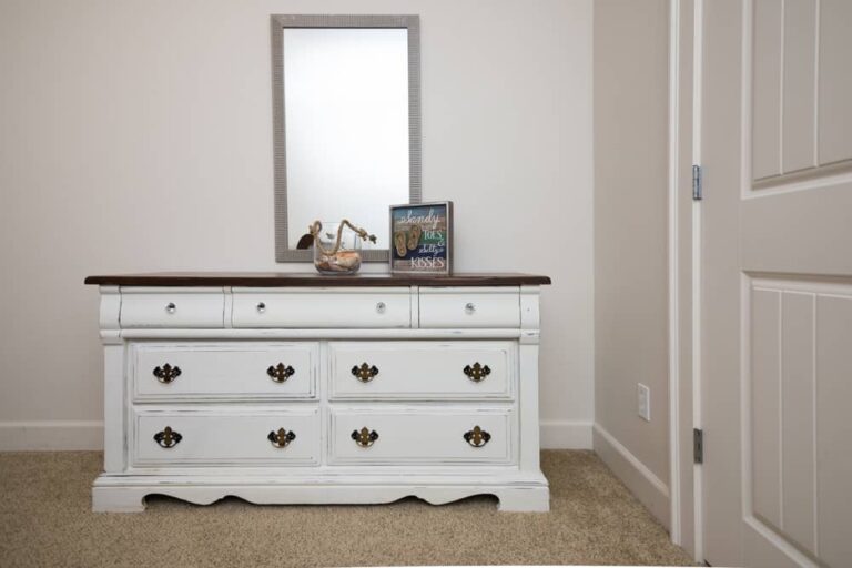 Dresser vs. Wardrobe DigsTalk