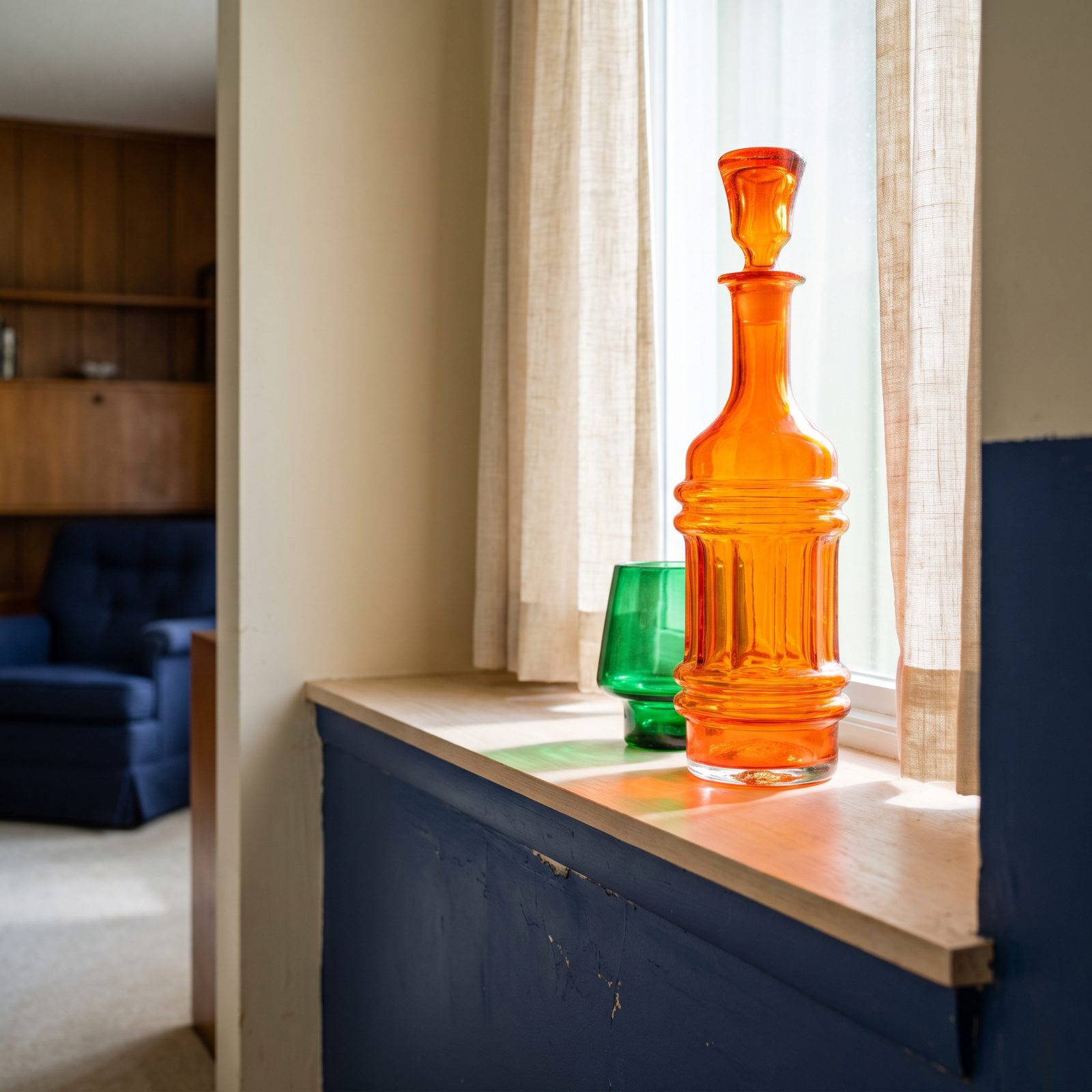 Blenko Architectural Decanters Big Enough to Announce Themselves